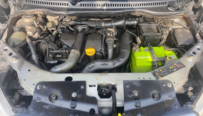 2019 Nissan Kicks XV PREMIUM O DUAL TONE DIESEL, Diesel, Manual, 98,840 km, Engine View