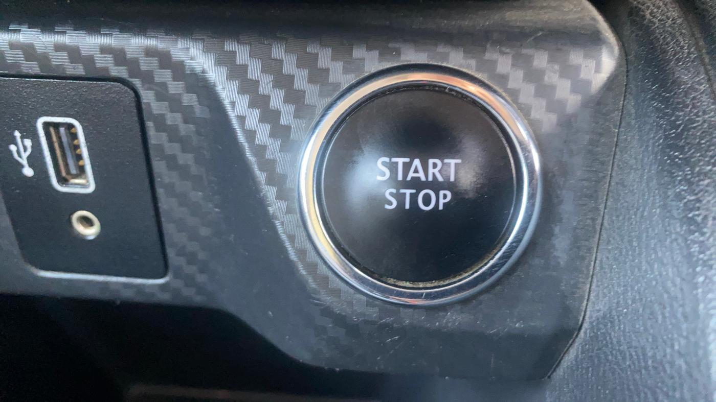 2019 Nissan Kicks XV PREMIUM O DUAL TONE DIESEL, Diesel, Manual, 98,840 km, Keyless Start/ Stop Button