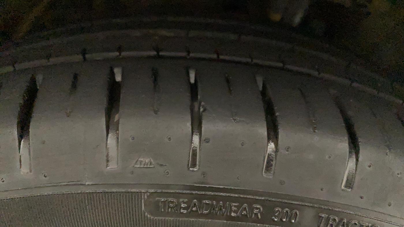 2021 Maruti Baleno ZETA CVT PETROL 1.2, Petrol, Automatic, 27,866 km, Left Rear Tyre Tread