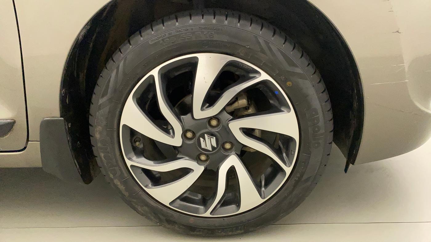2021 Maruti Baleno ZETA CVT PETROL 1.2, Petrol, Automatic, 27,866 km, Right Front Wheel