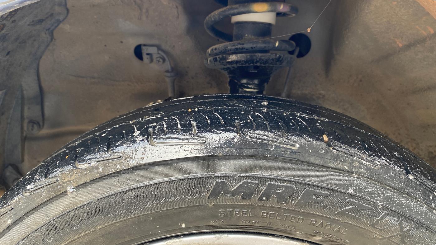 2018 Maruti Wagon R 1.0 VXI+ (O) MT, Petrol, Manual, 77,293 km, Left Front Tyre Tread