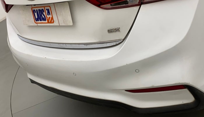 2018 Hyundai Verna 1.6 CRDI SX, Diesel, Manual, 93,115 km, Rear bumper - Paint is slightly damaged