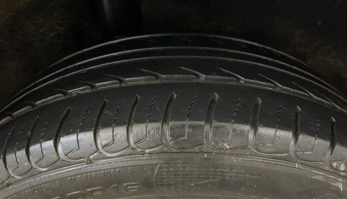 2018 Ford Ecosport TITANIUM 1.5L PETROL, Petrol, Manual, 26,676 km, Right Rear Tyre Tread