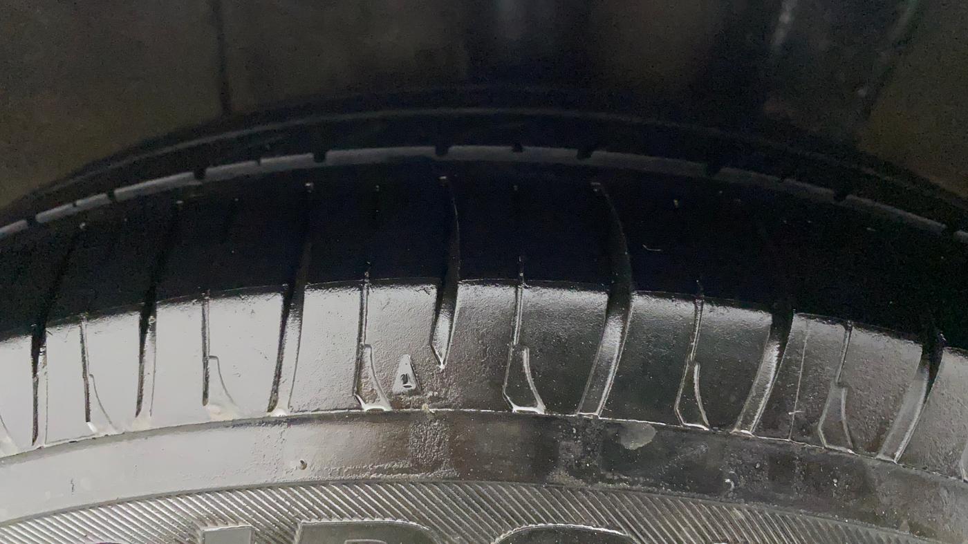 2018 Hyundai Xcent S 1.2, CNG, Manual, 1,03,344 km, Left Rear Tyre Tread