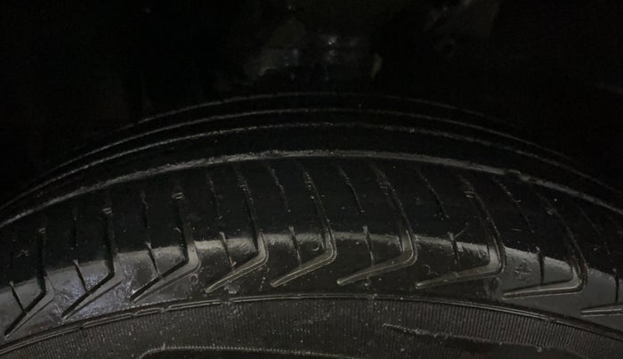 2022 Maruti New Wagon-R LXI CNG (O) 1.0, CNG, Manual, 94,854 km, Left Front Tyre Tread