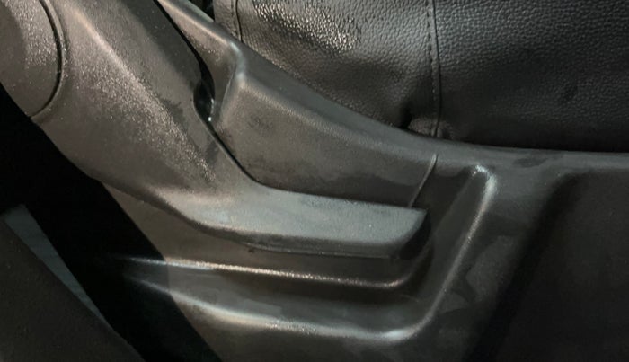 2022 Maruti New Wagon-R LXI CNG (O) 1.0, CNG, Manual, 94,854 km, Driver Side Adjustment Panel