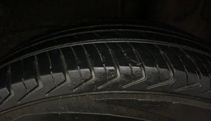 2022 Maruti New Wagon-R LXI CNG (O) 1.0, CNG, Manual, 94,854 km, Left Rear Tyre Tread