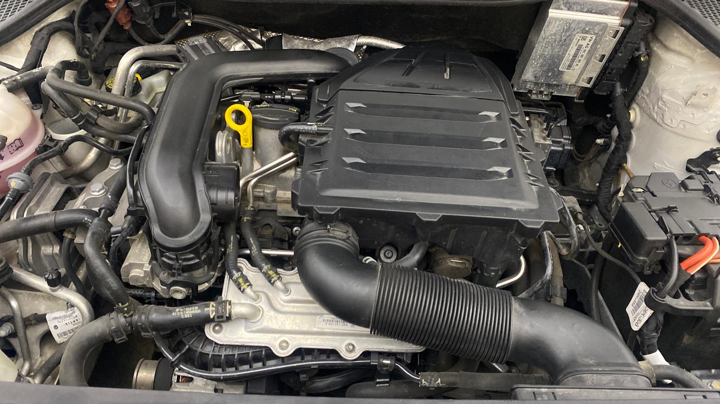 2020 Volkswagen Vento HIGHLINE PLUS 1.0L TSI, Petrol, Manual, 38,452 km, Engine View
