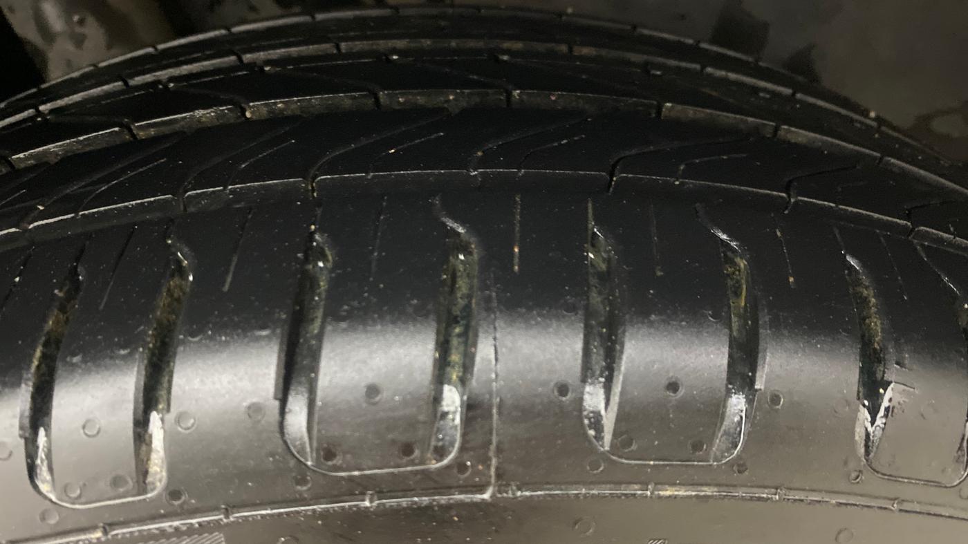 2020 Volkswagen Vento HIGHLINE PLUS 1.0L TSI, Petrol, Manual, 38,452 km, Right Rear Tyre Tread