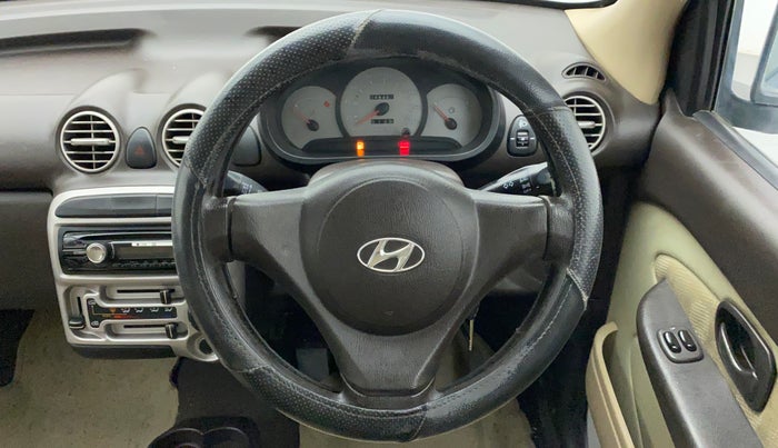 2012 Hyundai Santro Xing GL PLUS, Petrol, Manual, 48,601 km, Steering Wheel Close Up