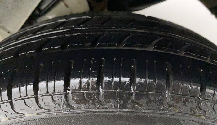 2012 Hyundai Santro Xing GL PLUS, Petrol, Manual, 48,601 km, Left Rear Tyre Tread