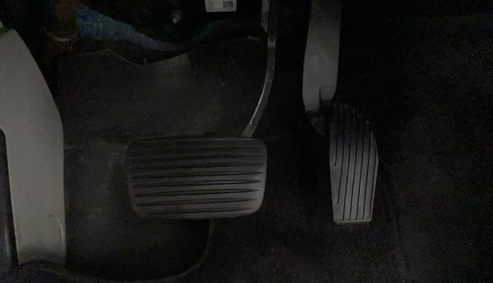 2018 Jeep Compass LIMITED 1.4 PETROL AT, Petrol, Automatic, 52,732 km, Pedals