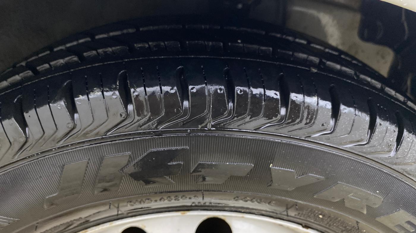 2015 Hyundai Eon ERA +, Petrol, Manual, 38,942 km, Right Front Tyre Tread