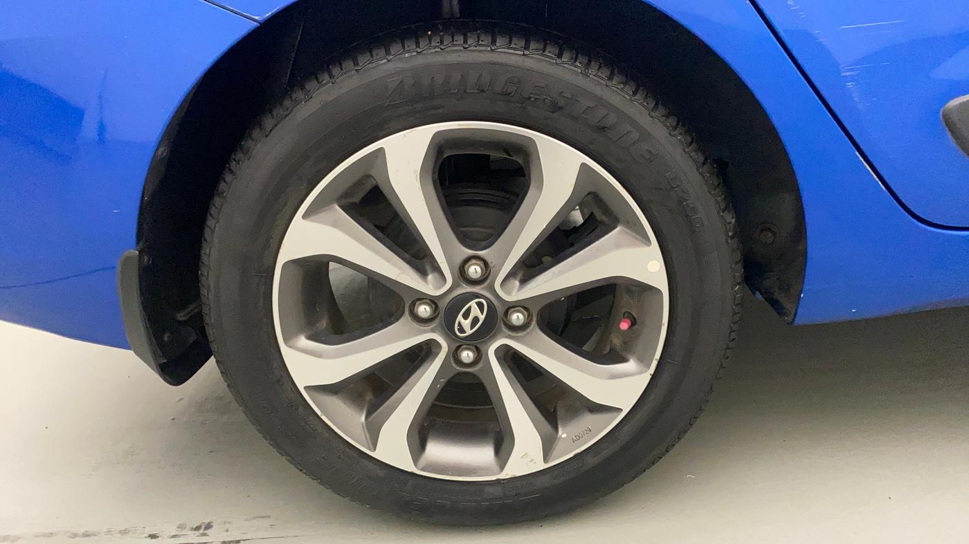 2017 Hyundai Xcent SX 1.2 (O), Petrol, Manual, 35,499 km, Right Rear Wheel