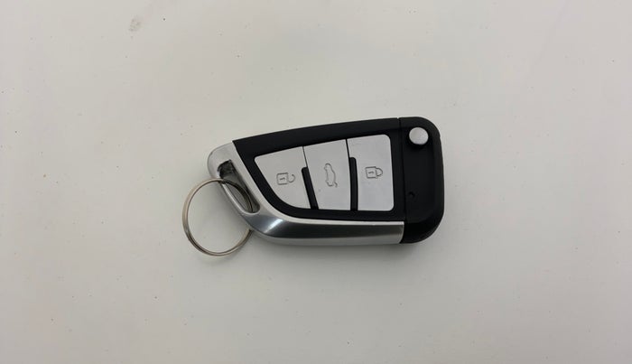 2018 Honda Amaze 1.2L I-VTEC S CVT, CNG, Automatic, 79,155 km, Key Close Up