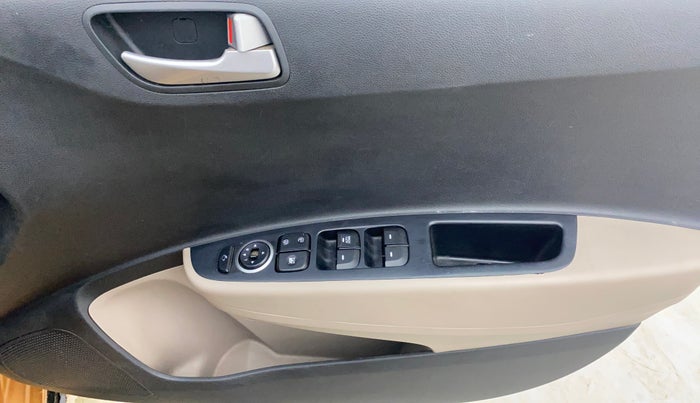 2016 Hyundai Grand i10 ASTA AT 1.2 KAPPA VTVT, Petrol, Automatic, 54,831 km, Driver Side Door Panels Control