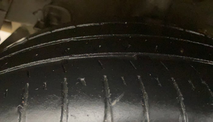 2016 Hyundai Grand i10 ASTA AT 1.2 KAPPA VTVT, Petrol, Automatic, 54,831 km, Right Rear Tyre Tread