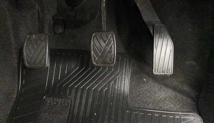 2022 Maruti S PRESSO VXI, Petrol, Manual, 5,632 km, Pedals