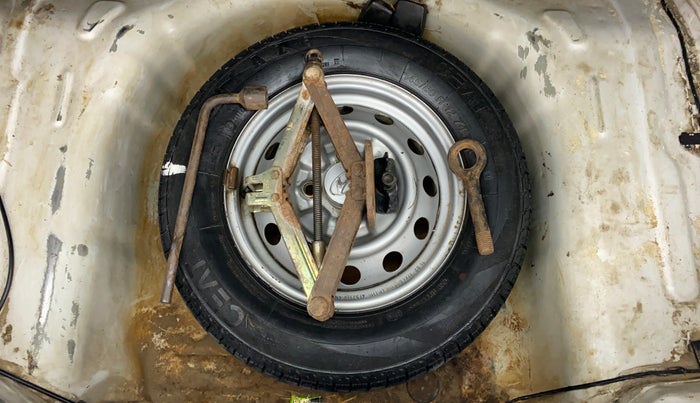 2016 Hyundai Eon ERA PLUS, Petrol, Manual, 44,914 km, Spare Tyre