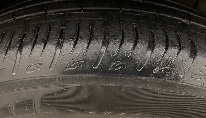 2018 Maruti Vitara Brezza ZDI PLUS AMT, Diesel, Automatic, 1,35,582 km, Right Front Tyre Tread