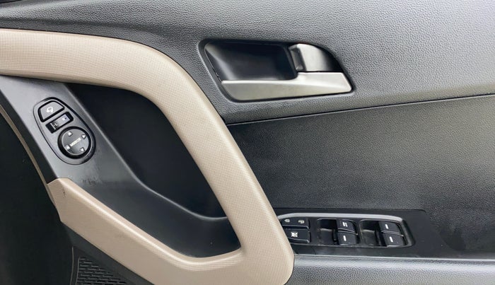 2016 Hyundai Creta SX PLUS AT 1.6 DIESEL, Diesel, Automatic, 83,155 km, Driver Side Door Panels Control