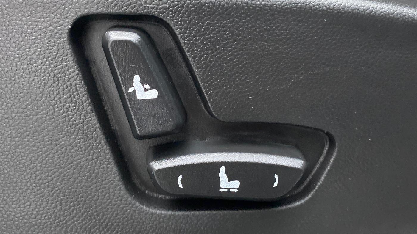 2019 MG HECTOR SHARP DCT PETROL, Petrol, Automatic, 37,934 km, Electrically Adjustable Driver's Seat