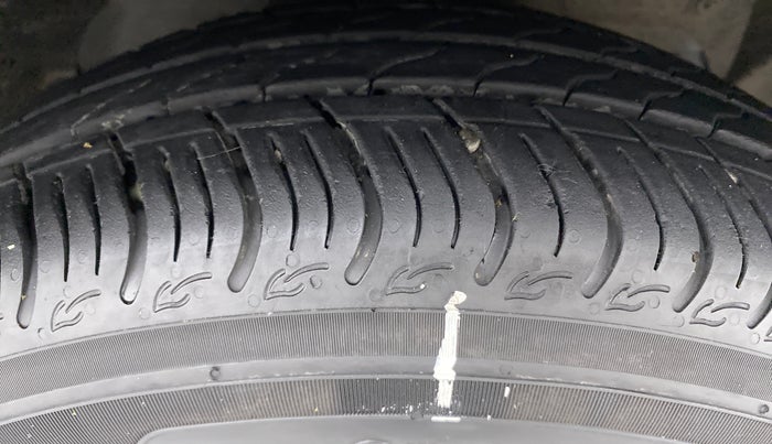 2019 Ford New Figo 1.2 TITANIUM, Petrol, Manual, 3,946 km, Right Front Tyre Tread