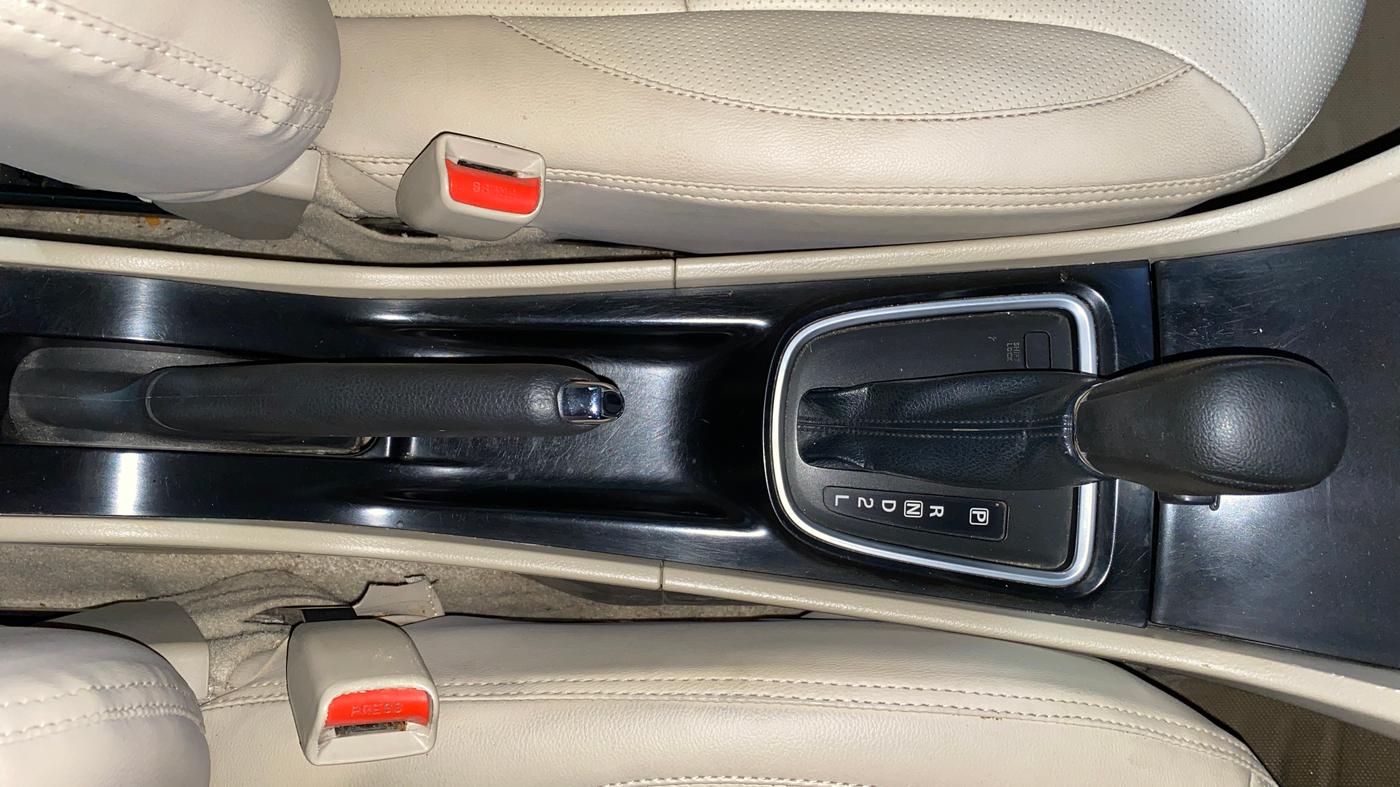 2016 Maruti Ciaz ZXI AT, Petrol, Automatic, 43,172 km, Gear Lever
