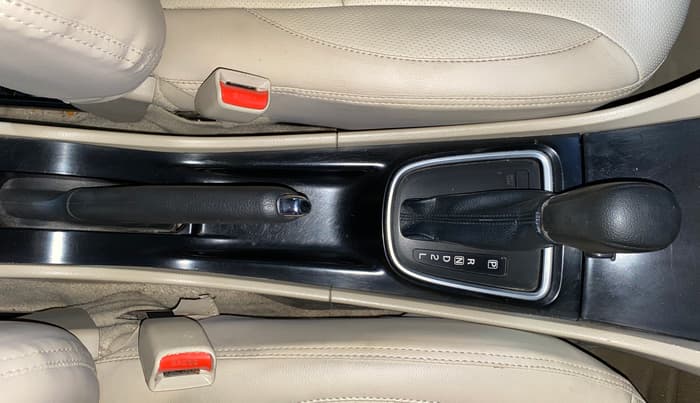 2016 Maruti Ciaz ZXI AT, Petrol, Automatic, 43,172 km, Gear Lever