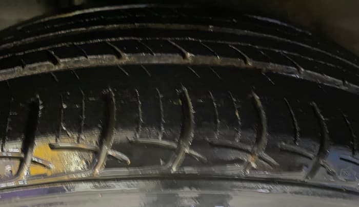 2016 Maruti Ciaz ZXI AT, Petrol, Automatic, 43,172 km, Right Rear Tyre Tread