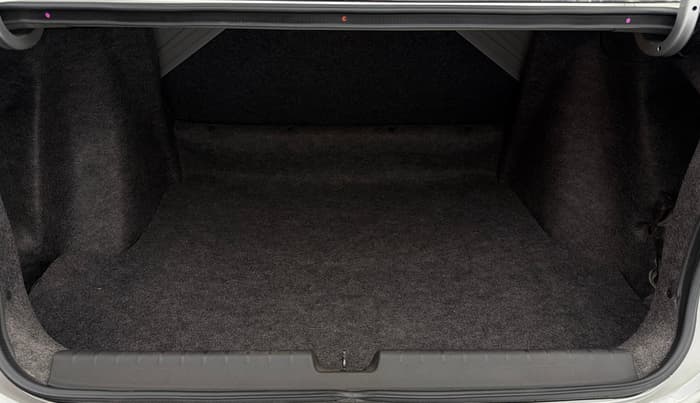 2015 Honda City 1.5L I-VTEC V MT, Petrol, Manual, 38,383 km, Boot Inside