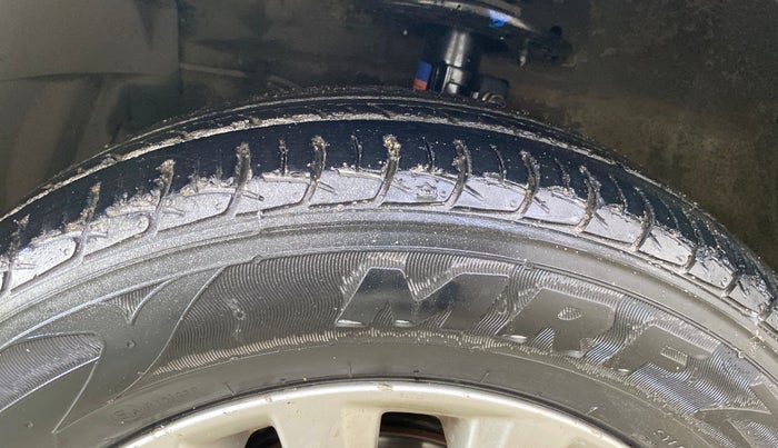 2017 Maruti Ciaz ZXI, Petrol, Manual, 36,792 km, Left Front Tyre Tread