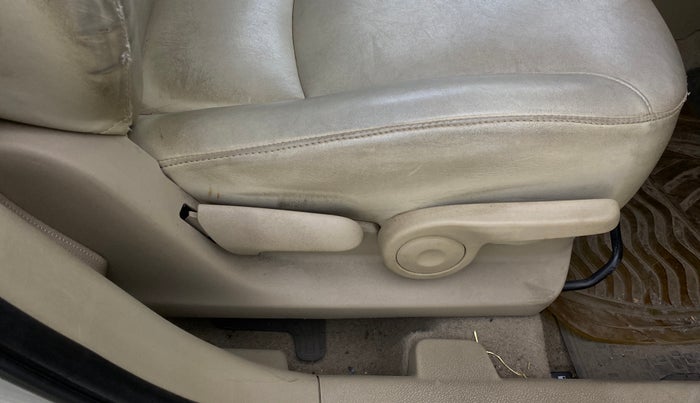 2017 Maruti Ciaz ZXI, Petrol, Manual, 36,792 km, Driver Side Adjustment Panel