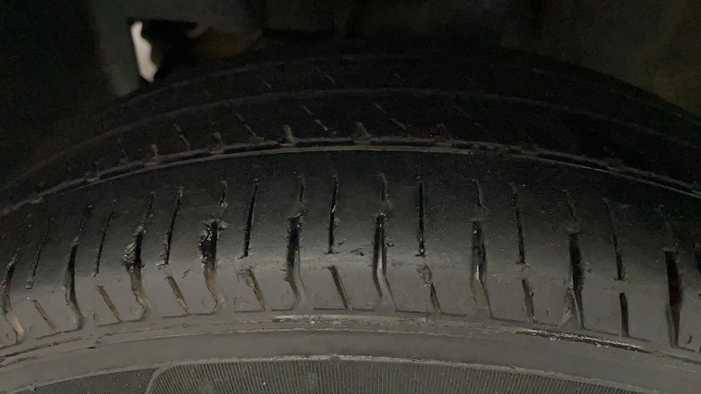 2014 Datsun Go T, Petrol, Manual, 74,445 km, Left Front Tyre Tread