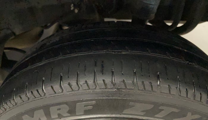 2014 Datsun Go T, Petrol, Manual, 74,445 km, Left Rear Tyre Tread