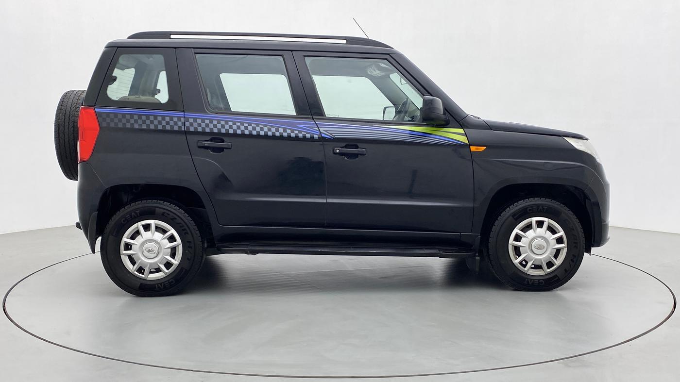 2016 Mahindra TUV300 T6, Diesel, Manual, 95,587 km, Right Side View