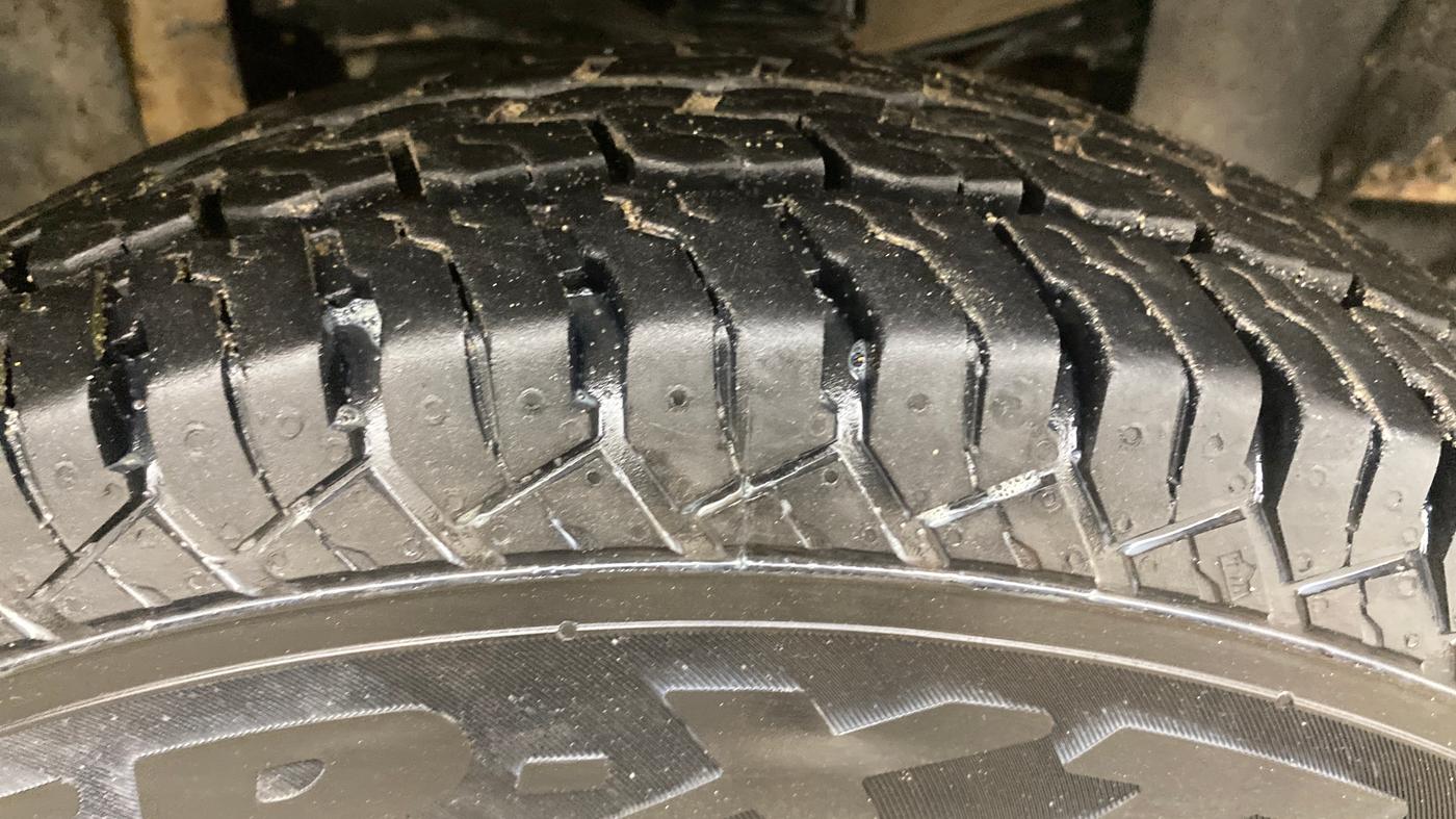 2024 Mahindra Bolero B6 (O), Diesel, Manual, 67,710 km, Right Front Tyre Tread