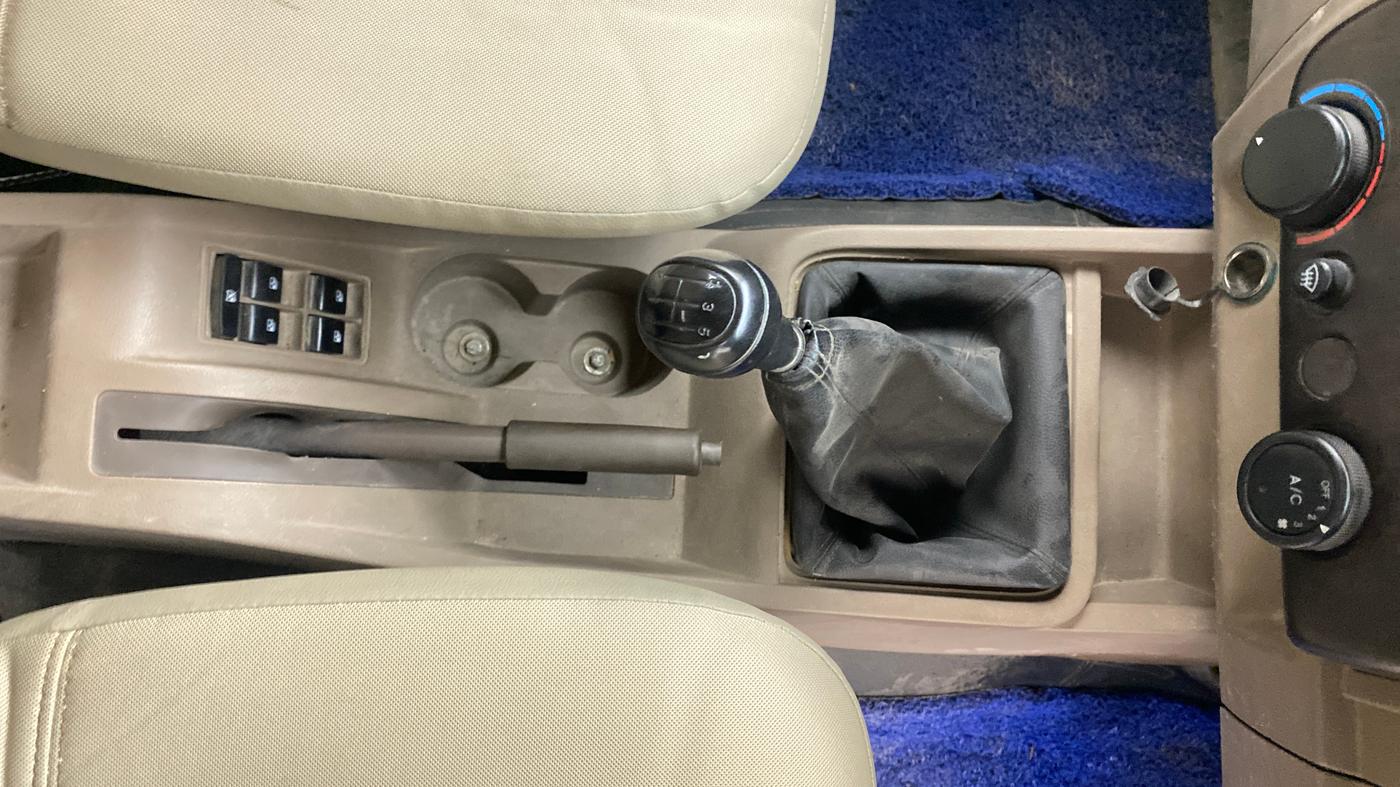 2024 Mahindra Bolero B6 (O), Diesel, Manual, 67,710 km, Gear Lever