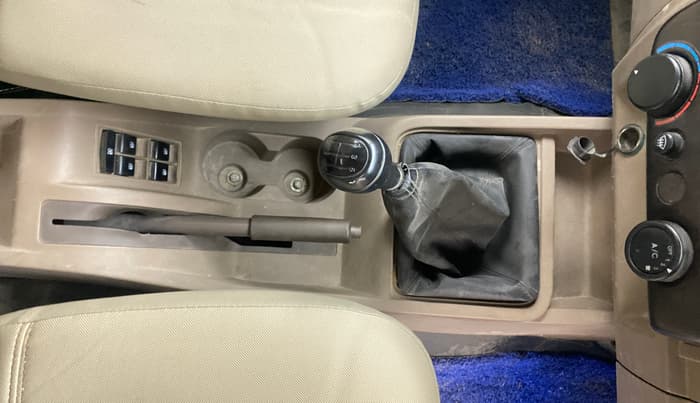 2024 Mahindra Bolero B6 (O), Diesel, Manual, 67,710 km, Gear Lever