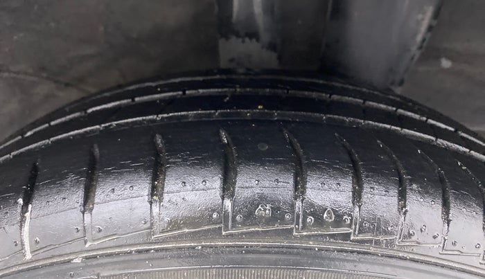 2018 Hyundai NEW SANTRO SPORTZ MT, Petrol, Manual, 20,401 km, Left Rear Tyre Tread