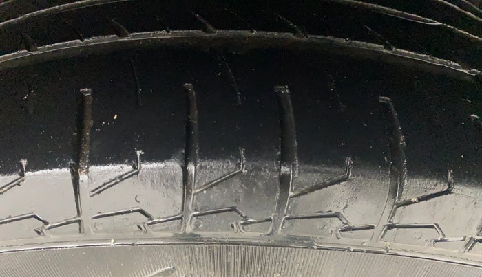 2022 Maruti S Cross ZETA 1.5, Petrol, Manual, 27,846 km, Left Rear Tyre Tread