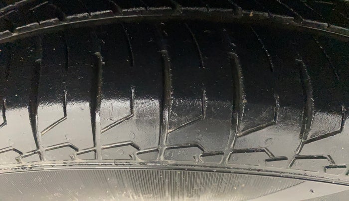 2022 Maruti S Cross ZETA 1.5, Petrol, Manual, 27,846 km, Right Front Tyre Tread