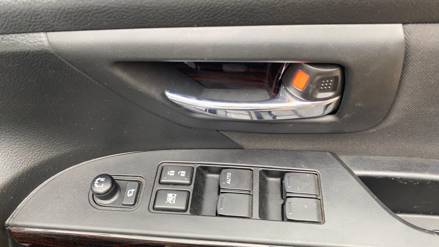 2022 Maruti S Cross ZETA 1.5, Petrol, Manual, 27,846 km, Driver Side Door Panels Control