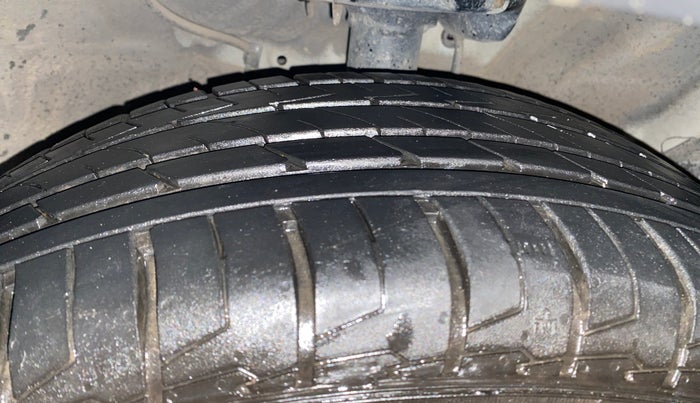 2023 KIA SELTOS HTX PLUS 1.5 IMT DIESEL, Diesel, Manual, 18,778 km, Right Front Tyre Tread