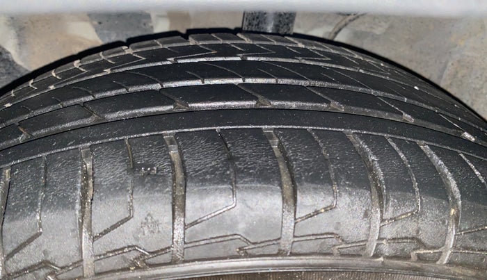 2023 KIA SELTOS HTX PLUS 1.5 IMT DIESEL, Diesel, Manual, 18,778 km, Left Front Tyre Tread