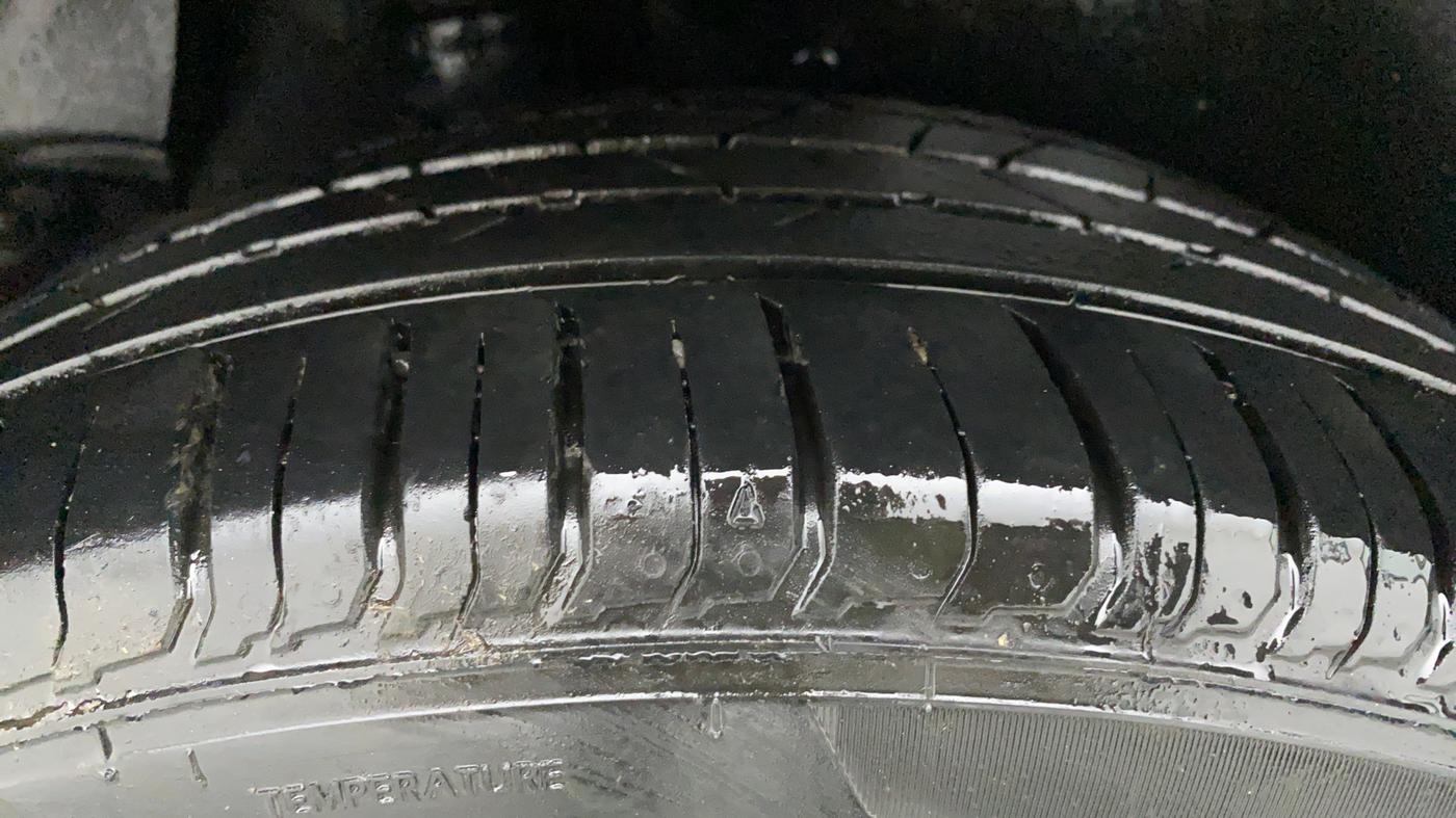 2016 Hyundai Creta 1.6 S, Petrol, Manual, 70,709 km, Right Rear Tyre Tread