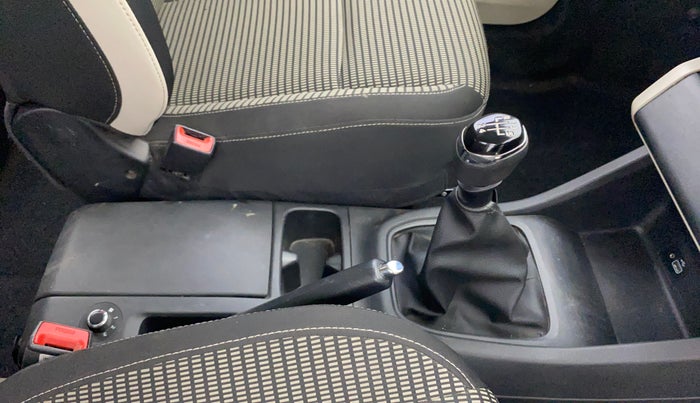 2023 Renault TRIBER RXZ, Petrol, Manual, 29,624 km, Gear Lever