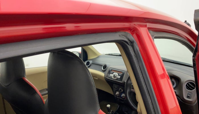2014 Honda Brio S MT, Petrol, Manual, 99,665 km, Right rear door - Beading has minor damage
