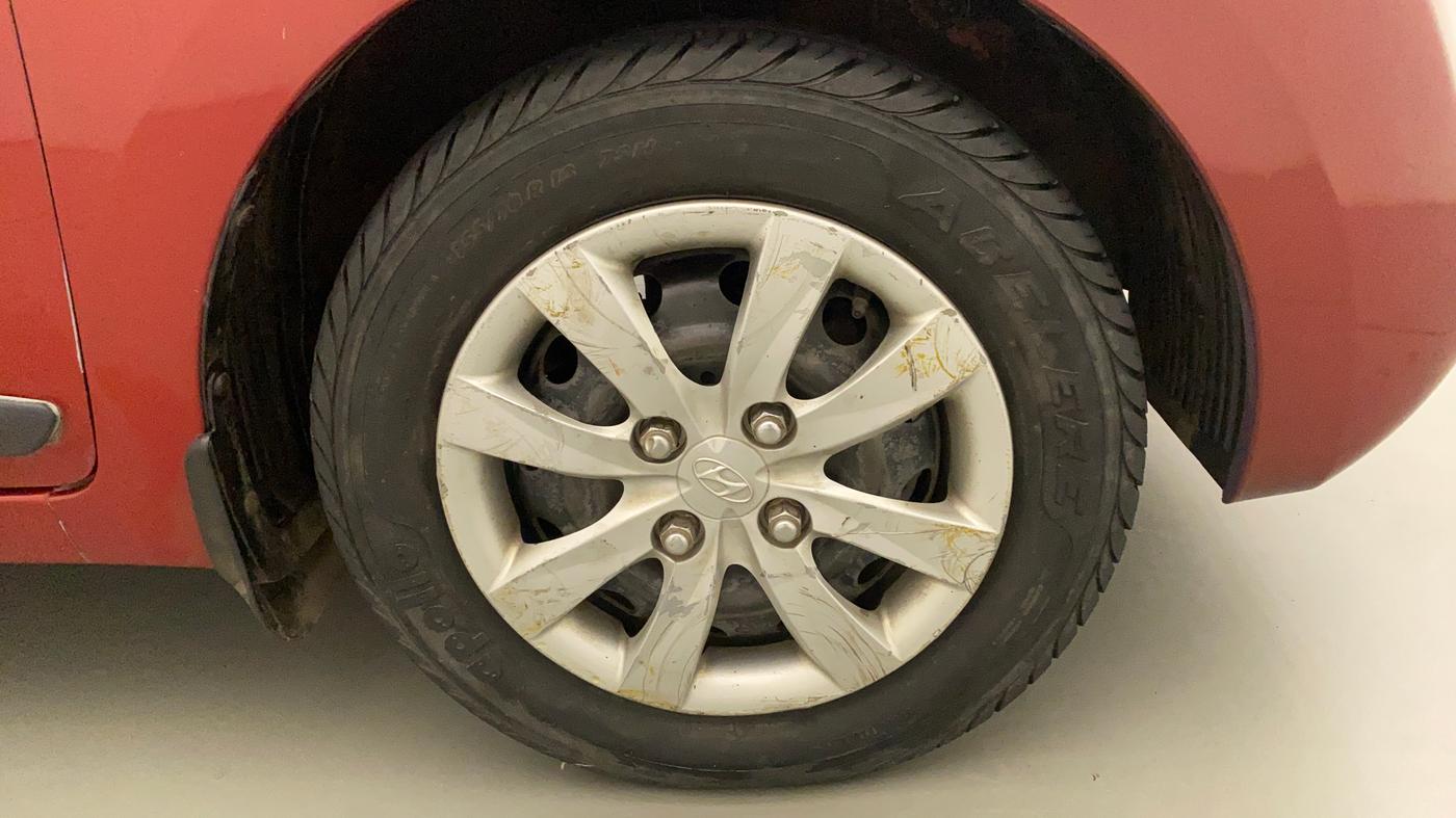 2013 Hyundai Eon MAGNA +, Petrol, Manual, 62,933 km, Right Front Wheel