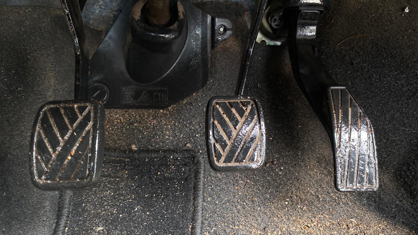2018 Maruti IGNIS DELTA 1.2, Petrol, Manual, 97,238 km, Pedals